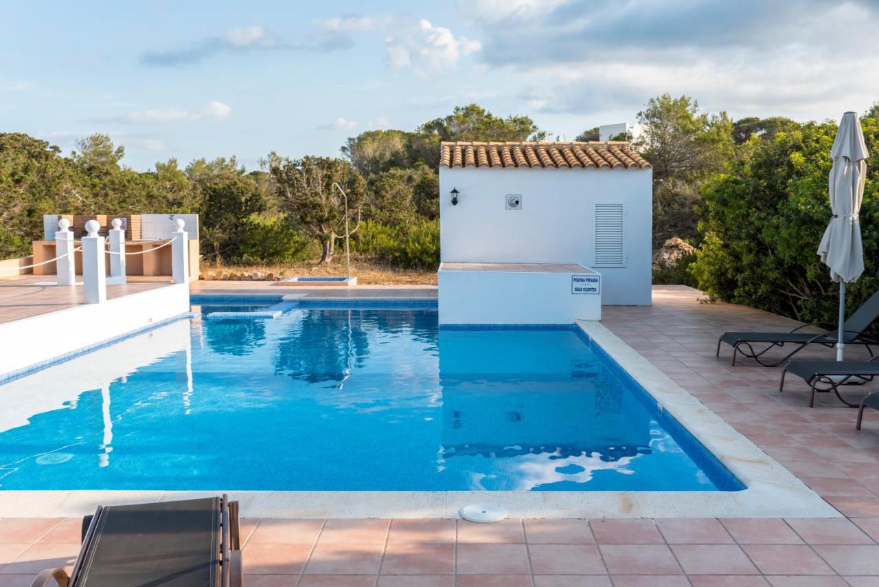 Apartments Es Clot Des Forn Es Pujols Bagian luar foto
